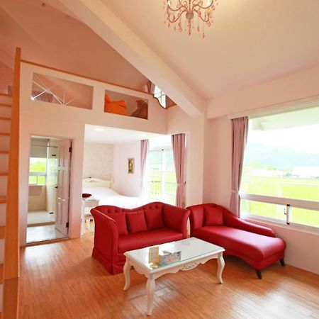 Sigma Castle Apartment Yilan Bagian luar foto