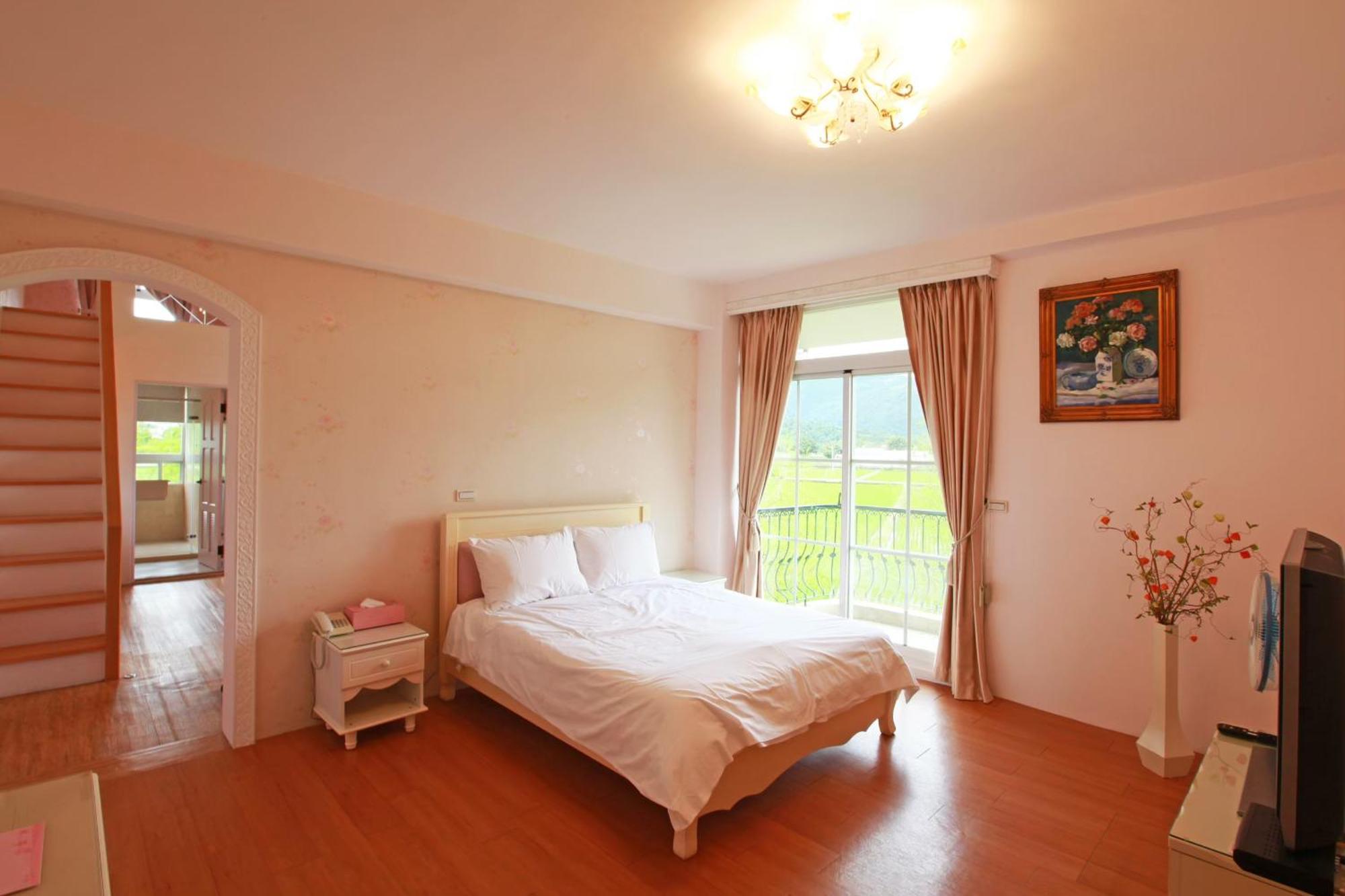 Sigma Castle Apartment Yilan Bagian luar foto