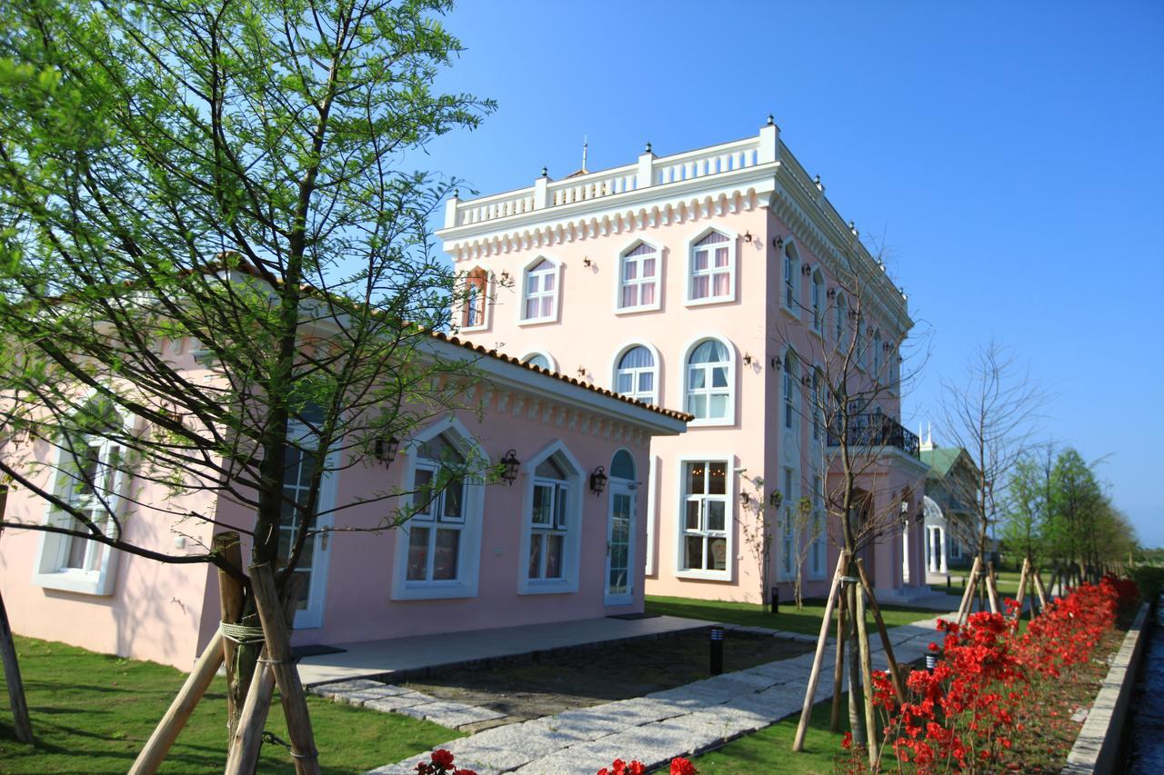 Sigma Castle Apartment Yilan Bagian luar foto