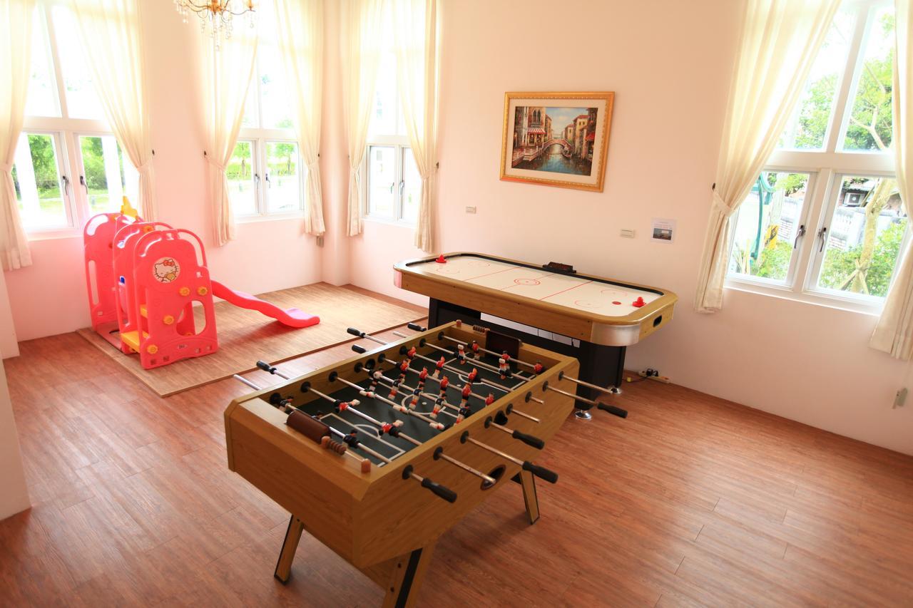 Sigma Castle Apartment Yilan Bagian luar foto