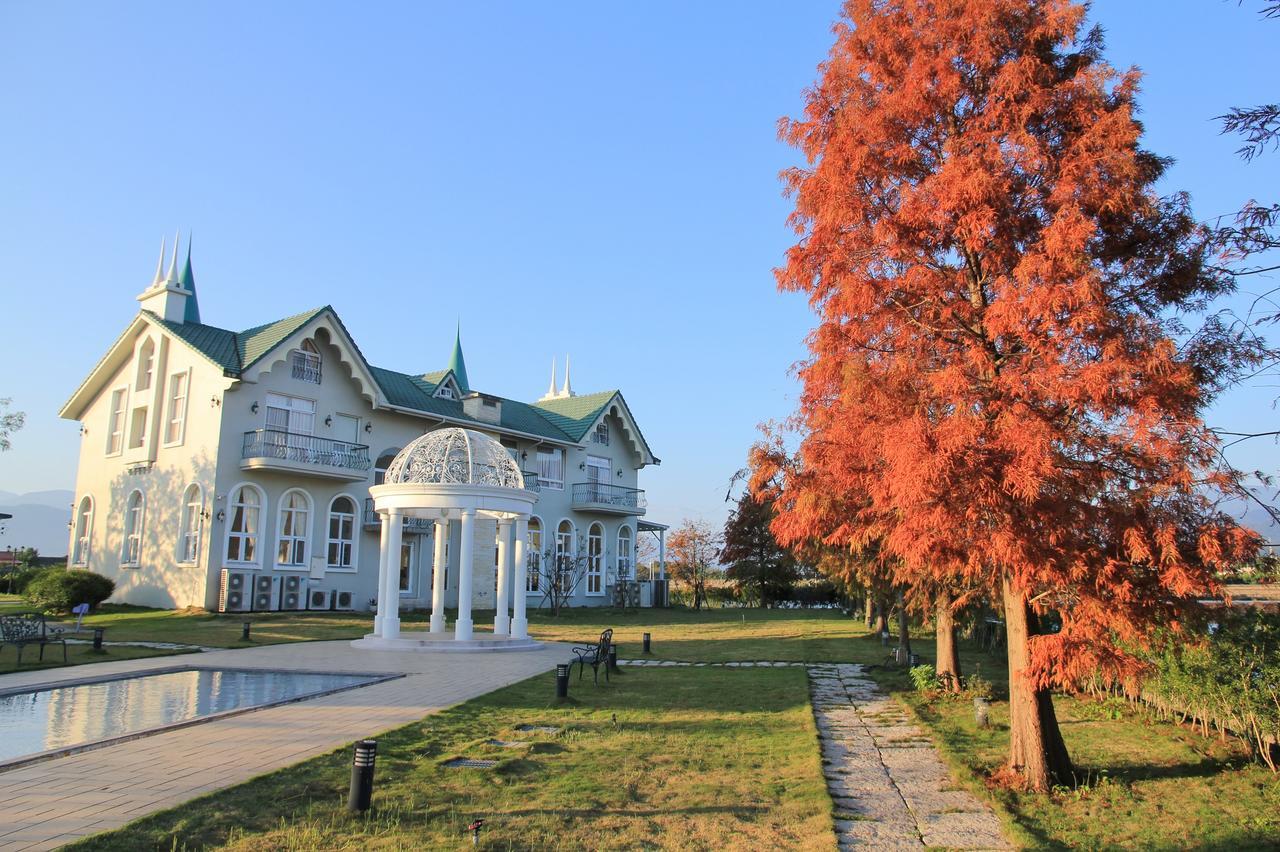 Sigma Castle Apartment Yilan Bagian luar foto