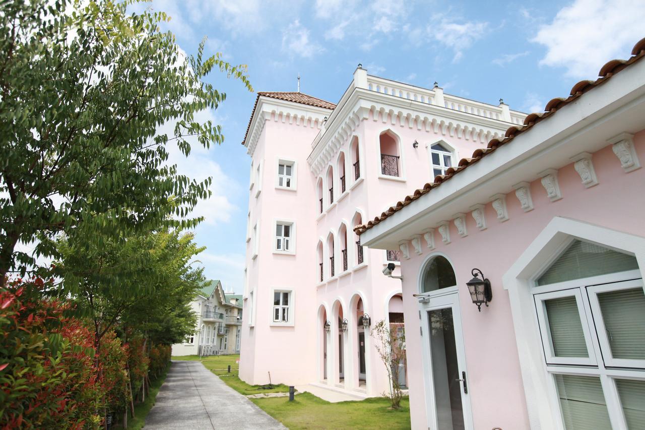Sigma Castle Apartment Yilan Bagian luar foto
