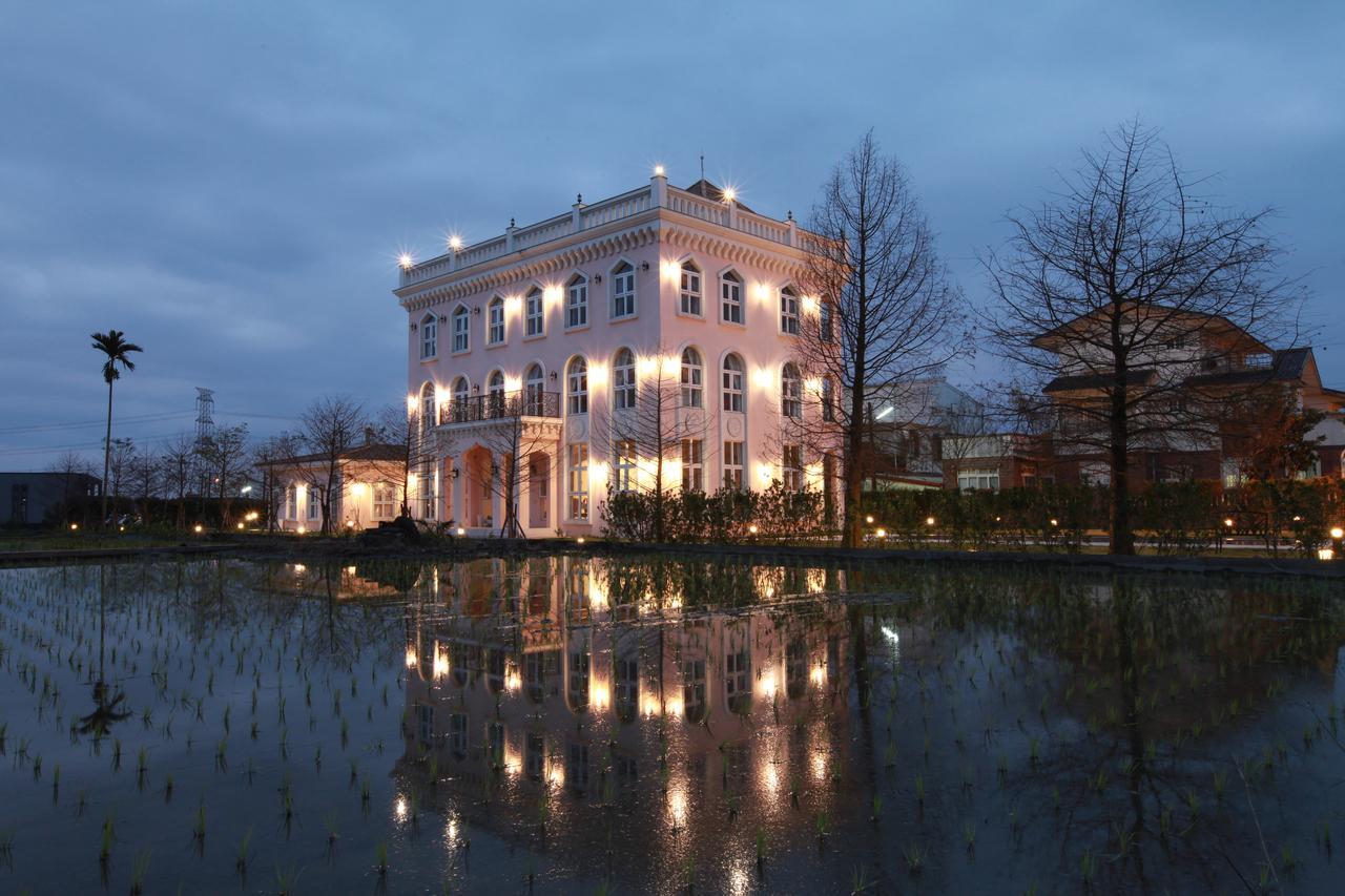 Sigma Castle Apartment Yilan Bagian luar foto